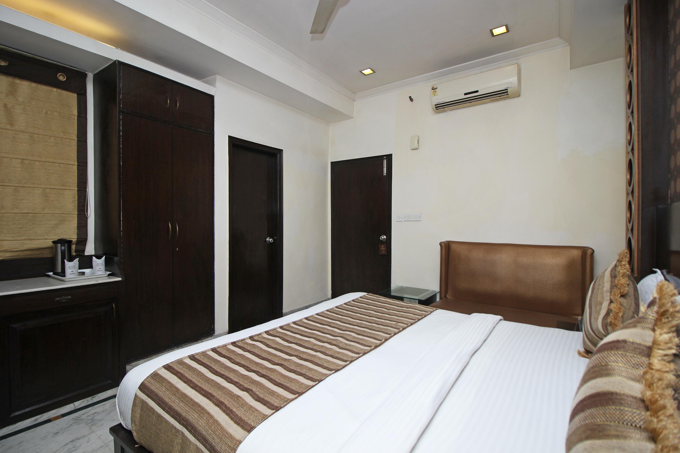 Oyo 5915 Hotel Swagath New Delhi Extérieur photo